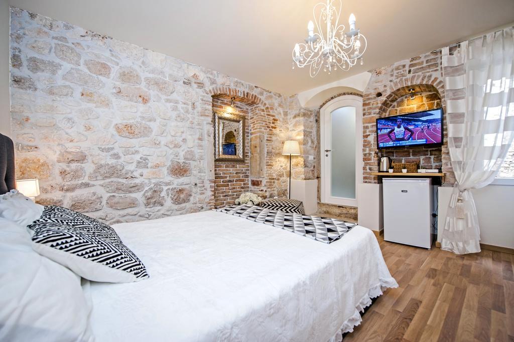 Carera Deluxe Rovinj Exterior foto